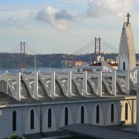 Campo De Ourique River View Apartment Lissabon